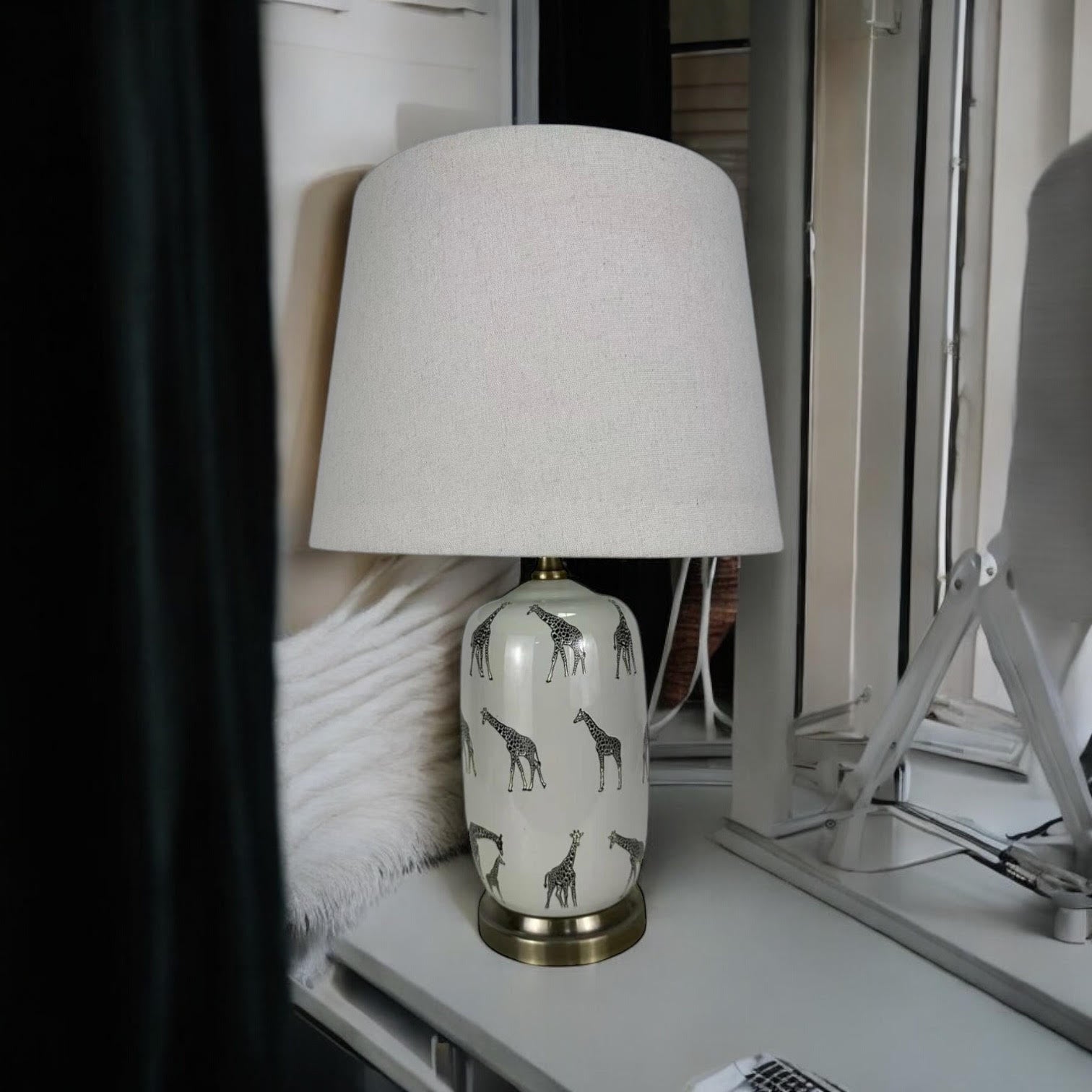 Floral Ceramic Table Lamp | 45cm Giraffe Safari | Drum Shade