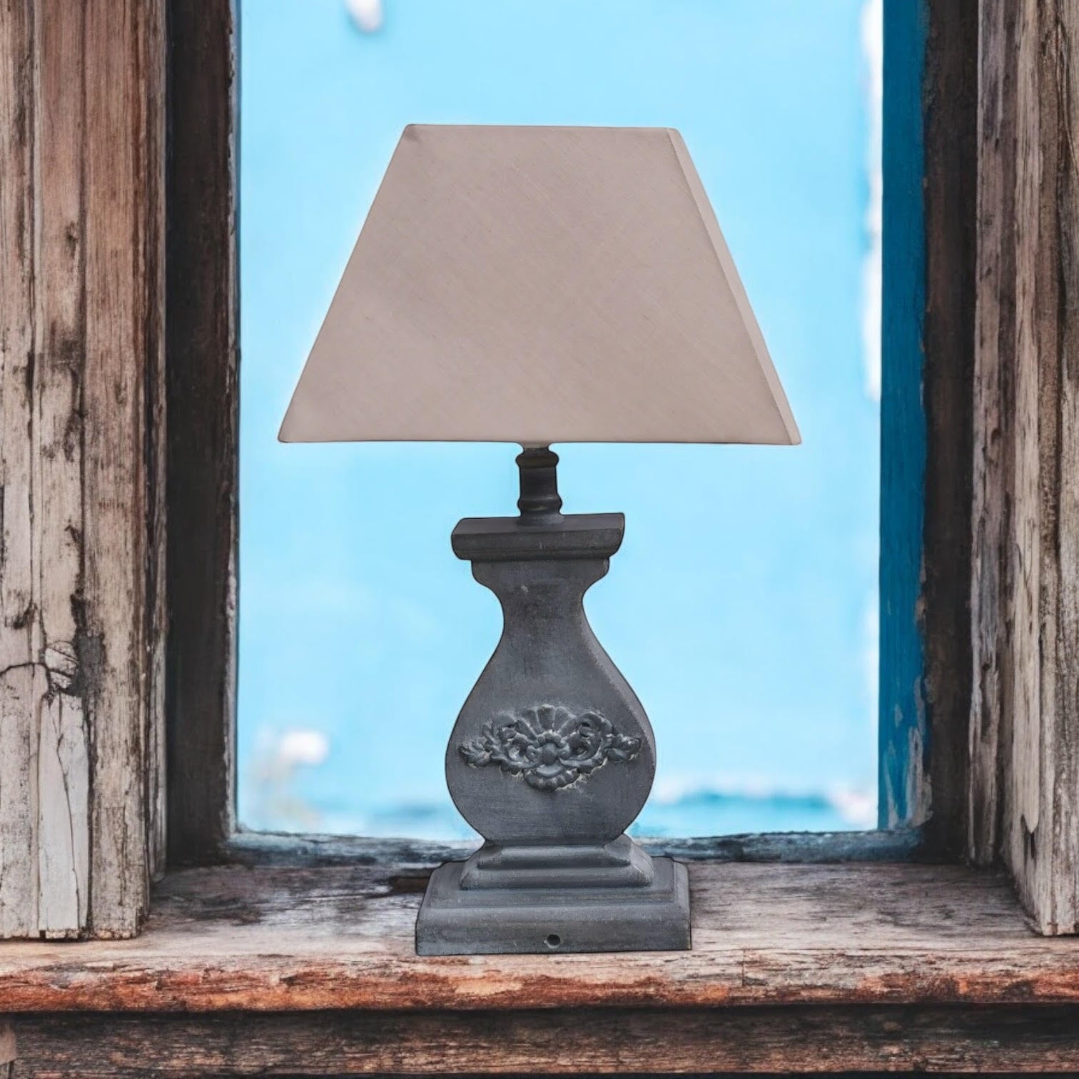 Traditional Ceramic Table Lamp with Shade | 43cm | Braxby